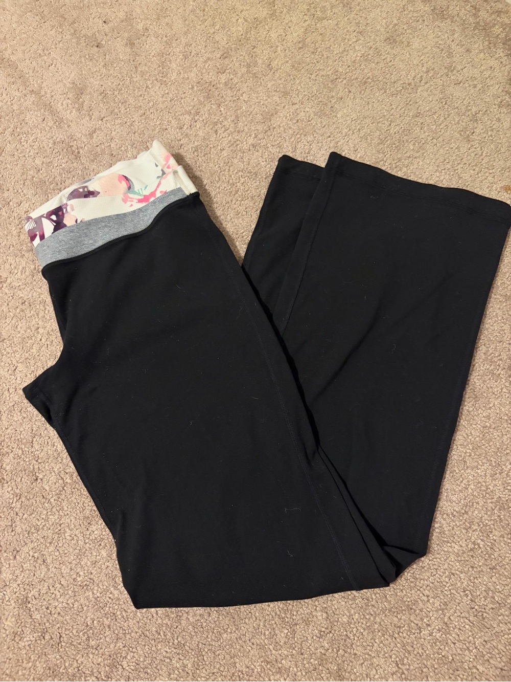 🍁 LULULEMON - Size 12 Yoga Pants